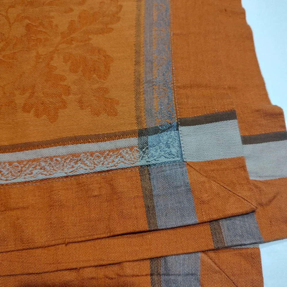 Williams Sonoma Acorn Harvest Jacquard Tablecloth 70